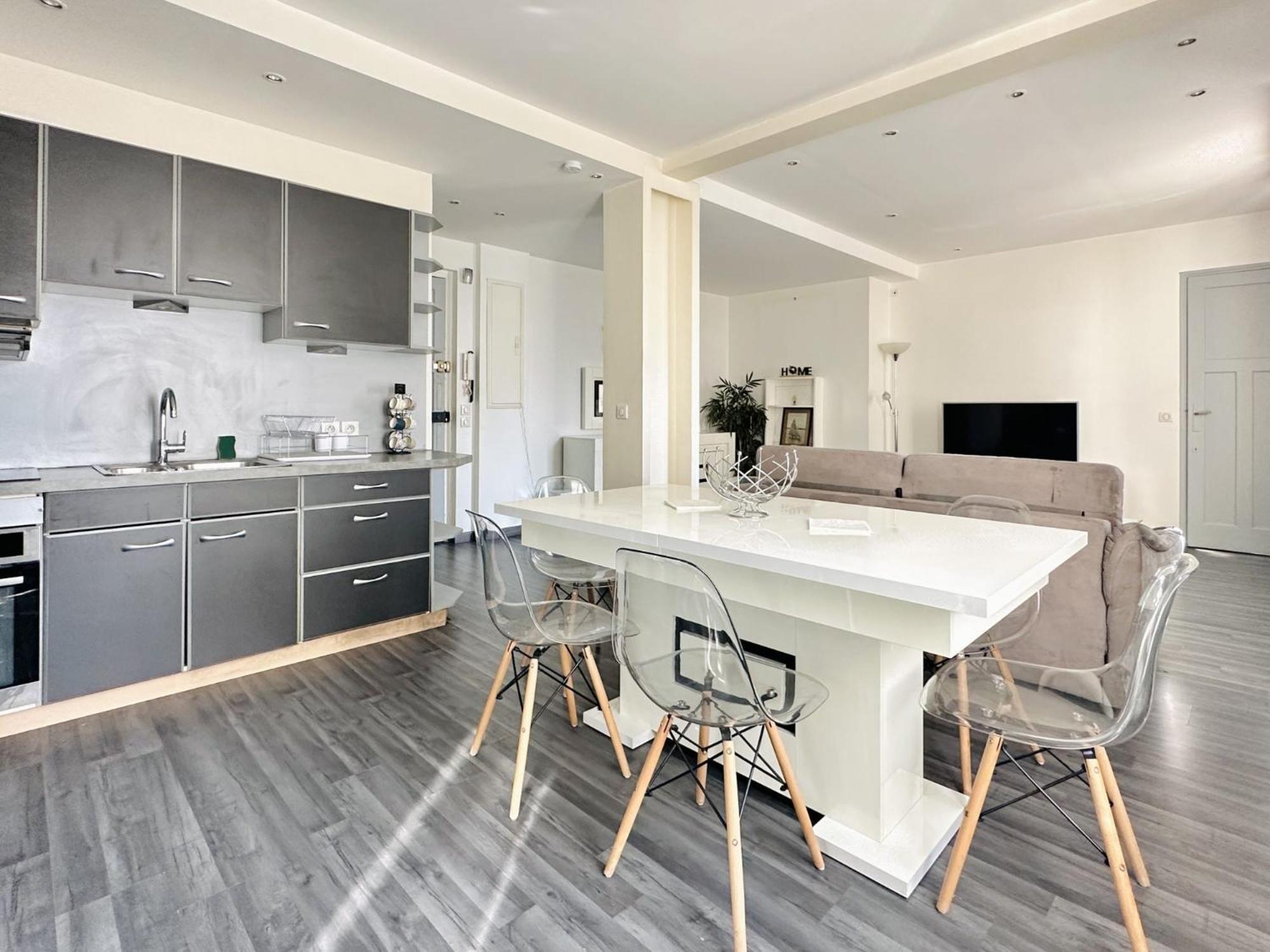 Le Globe Trotteur - 2 Pieces Cannes Centre Bagian luar foto